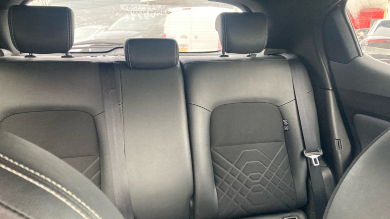 Nissan Juke 1.0 DiG-T 114 Tekna 5dr Petrol Hatchback